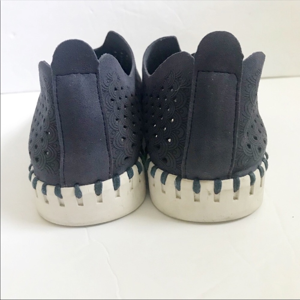 Tulip 139 Perforated Slip-On Sneaker Navy - Picture 3 of 6